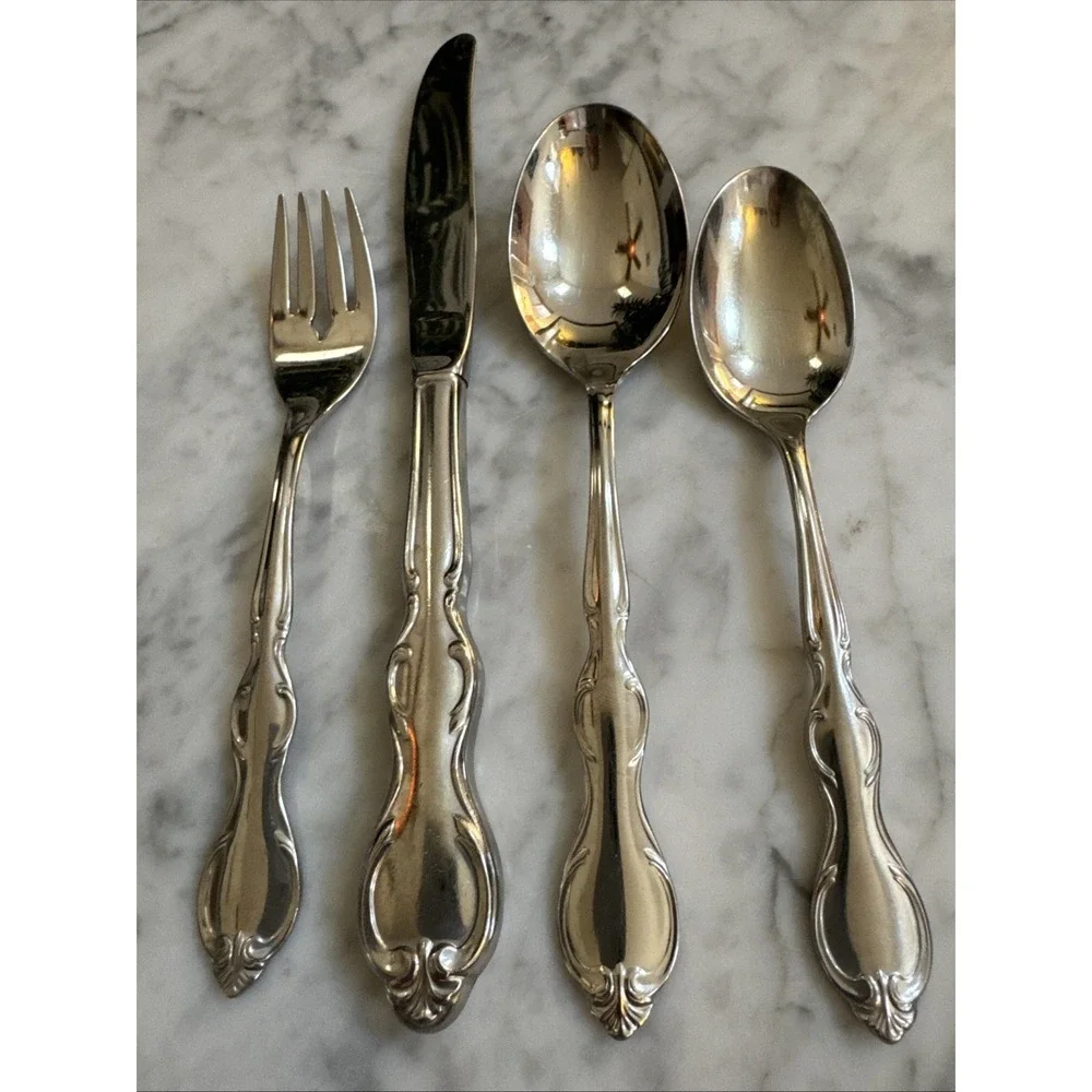 Cotillion Stainless Int'l Silver 1847 Rogers Bros Stainless Flatware 4 Pc Place